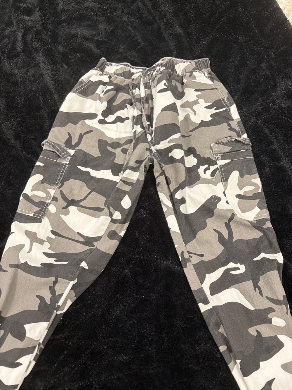 Almost Famous Women's Gray & White Camo Cargo Trousers
